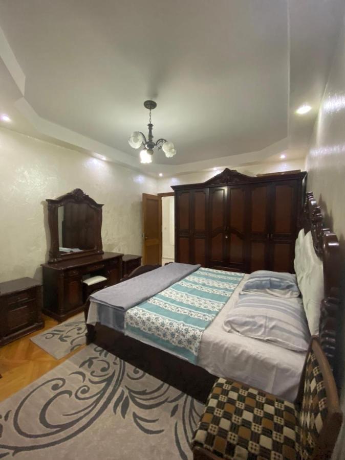 Apartment Ge Zvezda Batumi Eksteriør billede