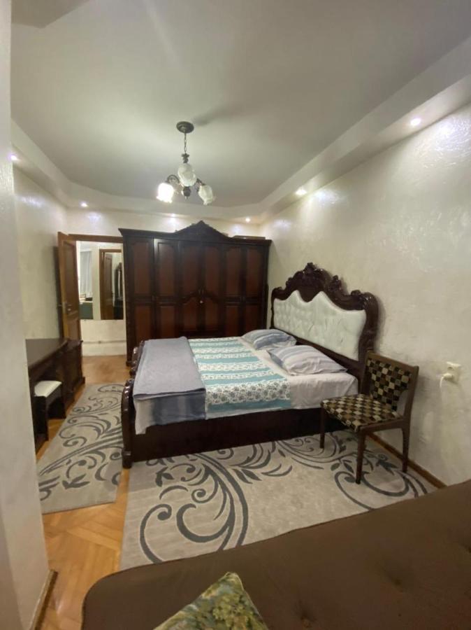 Apartment Ge Zvezda Batumi Eksteriør billede