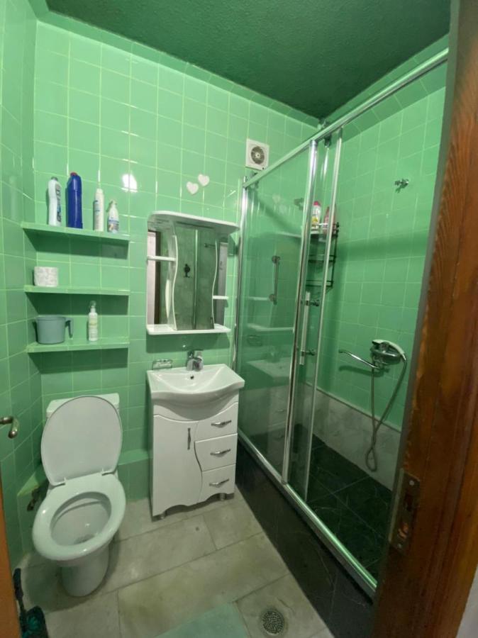 Apartment Ge Zvezda Batumi Eksteriør billede