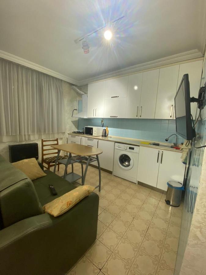 Apartment Ge Zvezda Batumi Eksteriør billede